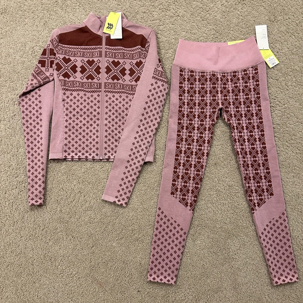 Target Pink Patterned Leggings - Picture 3 of 3